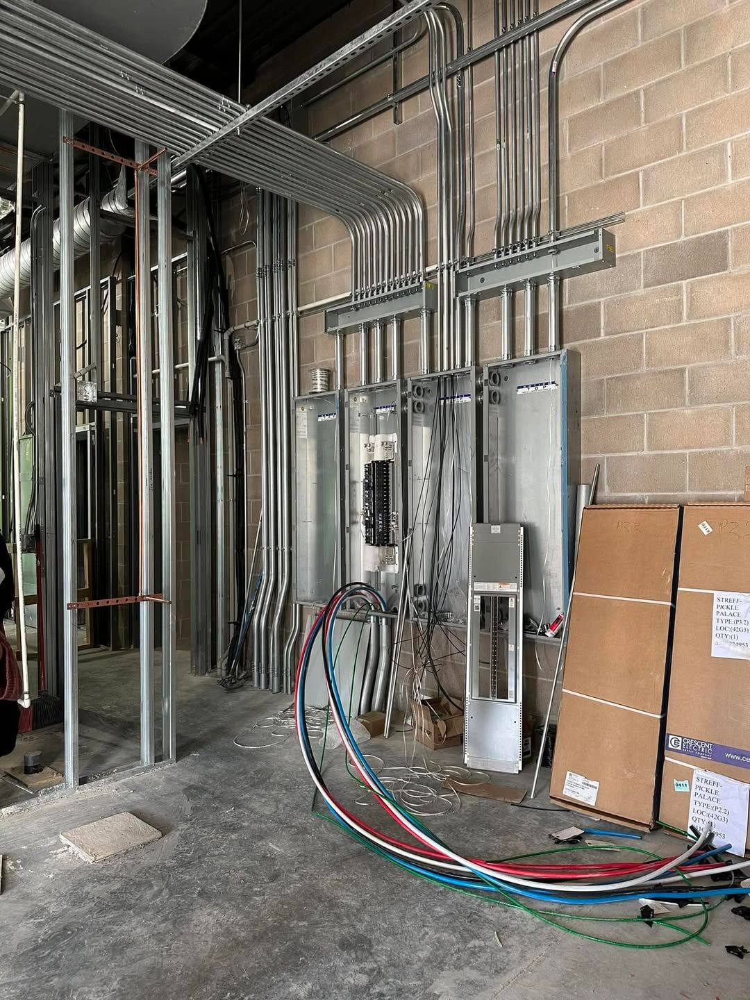 Commercial electrical conduit and panel installation by Casta Energy